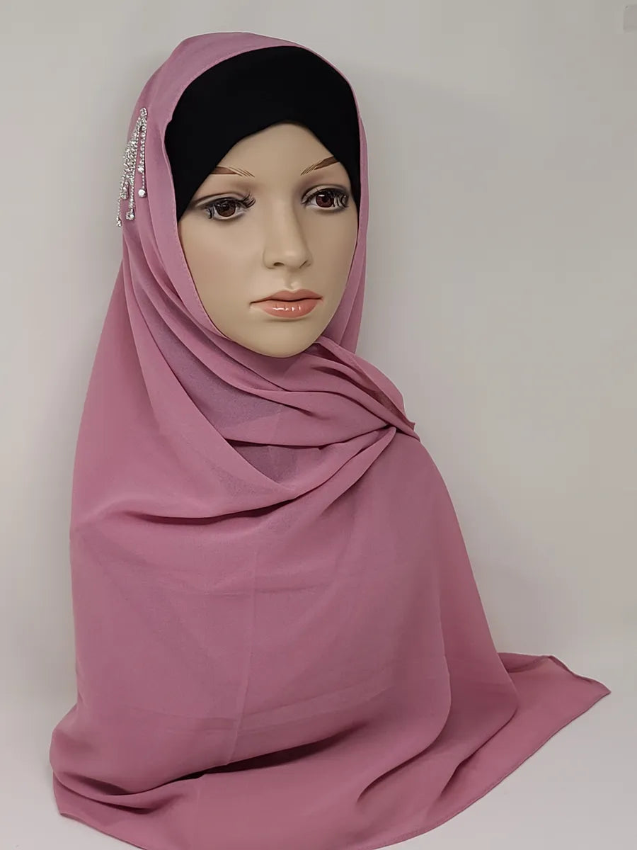 Dusty rose hijab scarf for women, modest Islamic headscarf, soft lightweight mauve Muslim scarf, elegant shawl style hijab for prayer and everyday wear