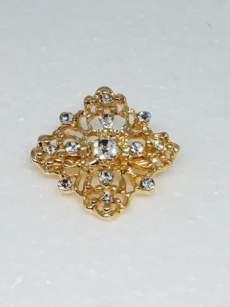 Gold crystal diamond shaped hijab brooch pin with rhinestones, elegant scarf brooch accessory for hijabs, shawls, abayas and modest fashion outfits